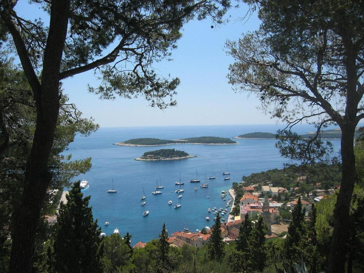 11 Sleeps 4 Guests Appartement Split